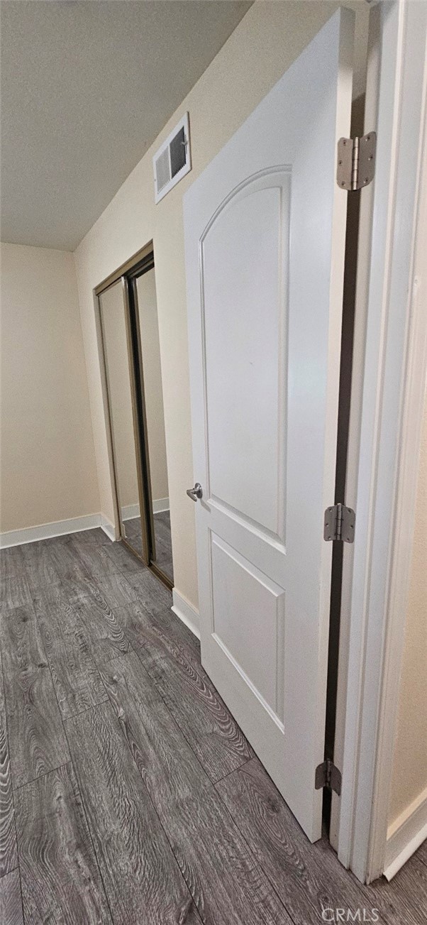 Detail Gallery Image 8 of 21 For 1633 1/2 E 85th St, Los Angeles,  CA 90001 - 5 Beds | 3 Baths