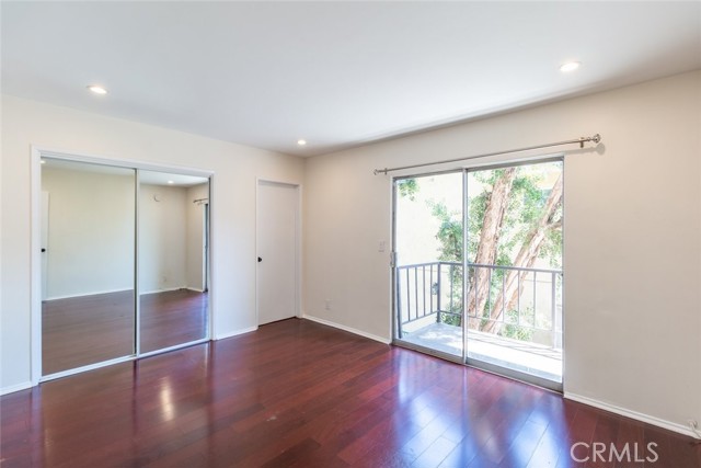 Detail Gallery Image 15 of 26 For 15344 Weddington St #202,  Sherman Oaks,  CA 91411 - 2 Beds | 2 Baths