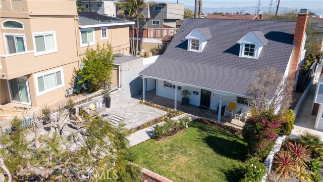 714 Paulina Avenue, Redondo Beach, California 90277, 4 Bedrooms Bedrooms, ,2 BathroomsBathrooms,Residential,Sold,Paulina,PV22037903