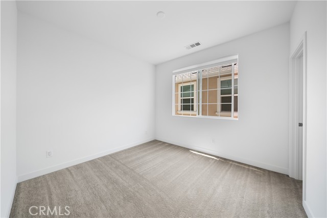 Detail Gallery Image 33 of 47 For 1042 N Anaheim Blvd #2,  Anaheim,  CA 92801 - 4 Beds | 3/1 Baths