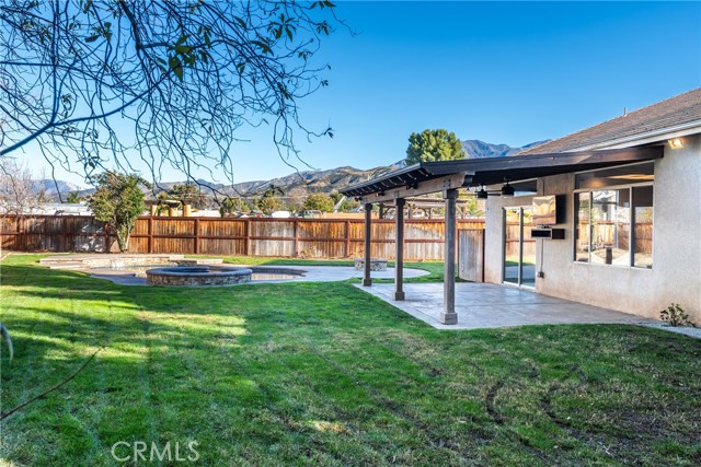 13514 Big Sky Court, Yucaipa CA: https://media.crmls.org/medias/6d7c2253-125f-49ec-89bb-309c5a8b162a.jpg