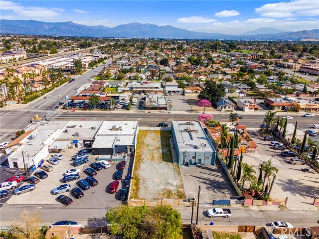 Detail Gallery Image 8 of 19 For 8830 Sierra, Fontana,  CA 92335 - – Beds | – Baths