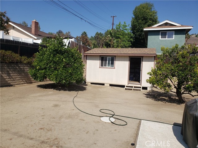 Storage shed, very large and insulated