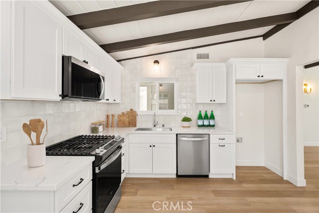 Detail Gallery Image 9 of 23 For 406 Bandon Ave, La Puente,  CA 91744 - 3 Beds | 2 Baths