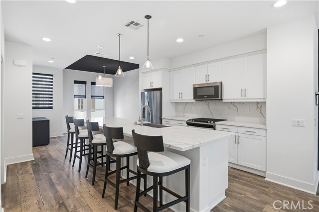 Detail Gallery Image 3 of 36 For 1667 Grand View, Costa Mesa,  CA 92627 - 3 Beds | 3/2 Baths