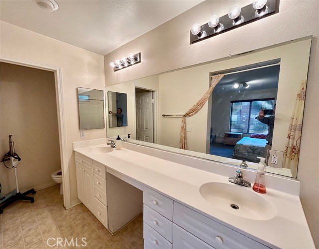 Detail Gallery Image 14 of 17 For 113 E 2nd St, San Bernardino,  CA 92408 - 4 Beds | 2/1 Baths