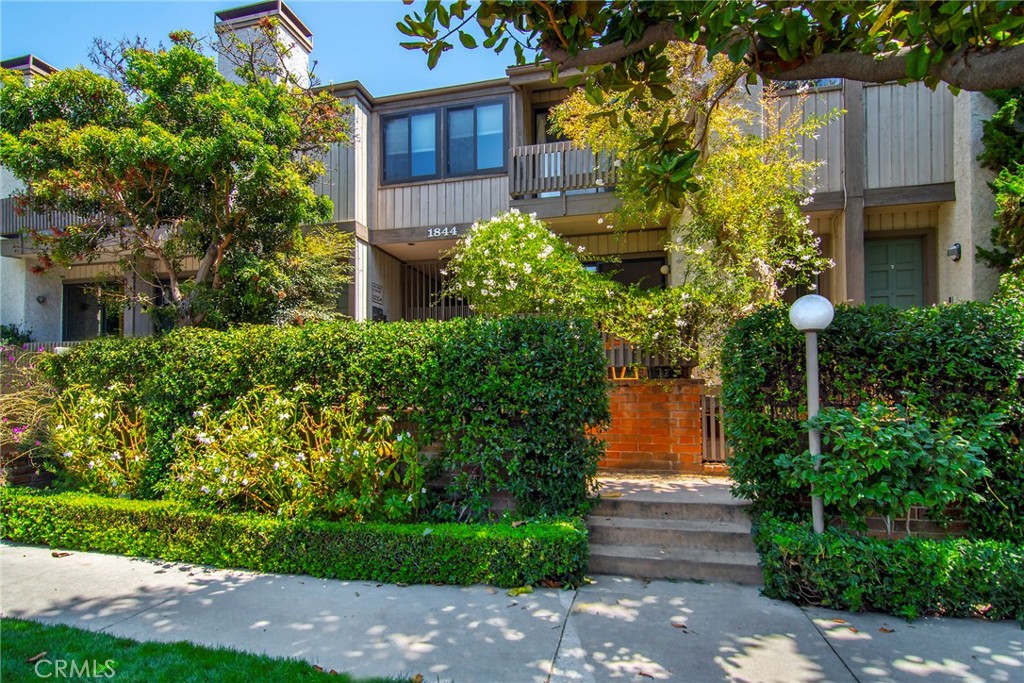 1844 Midvale Avenue #6