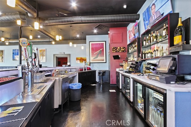 8759 Glenoaks Boulevard, Sun Valley CA: https://media.crmls.org/medias/6d7dd59d-a70c-40ee-96f9-e75f9f5b0a41.jpg