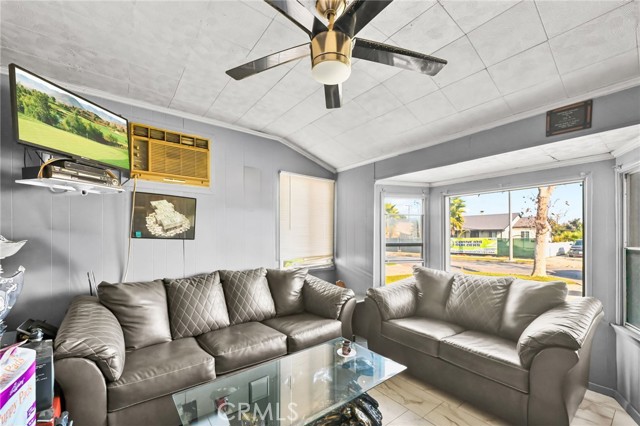 803 N Grandee, Compton CA: https://media.crmls.org/medias/6d7ee132-3830-4b88-a1ee-d9becf435f79.jpg