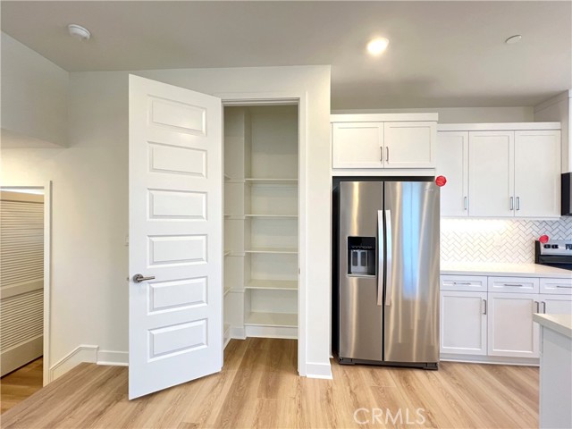 Detail Gallery Image 4 of 15 For 3513 Indigo Privado, Ontario,  CA 91764 - 3 Beds | 2/2 Baths