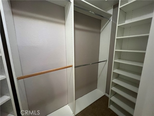 walking Closet