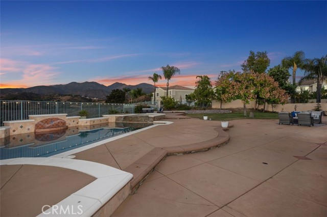 2 Via Bandada, Rancho Santa Margarita CA: https://media.crmls.org/medias/6d7f921f-1a31-4be2-8136-14205993ad57.jpg