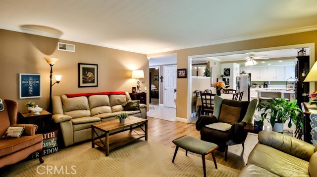 Detail Gallery Image 7 of 25 For 17819 Bay St, Fountain Valley,  CA 92708 - 4 Beds | 2/1 Baths
