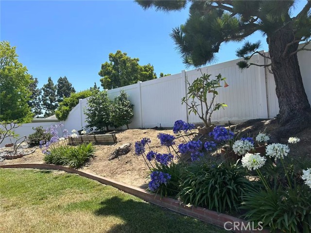 5072 Berean Lane, Irvine CA: https://media.crmls.org/medias/6d805777-4531-4b4c-a3d6-d9339c988dcf.jpg