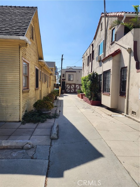 6416 La Mirada Avenue #9, Los Angeles, CA, 90038 6416 La Mirada Avenue #9, Los Angeles, CA, 90038