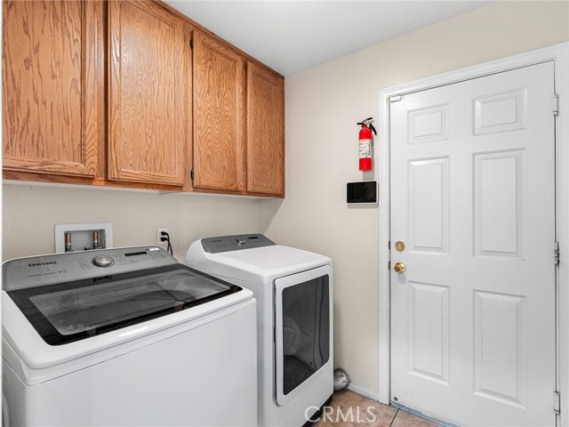 Detail Gallery Image 25 of 32 For 17557 Caprice, Victorville,  CA 92395 - 3 Beds | 2 Baths