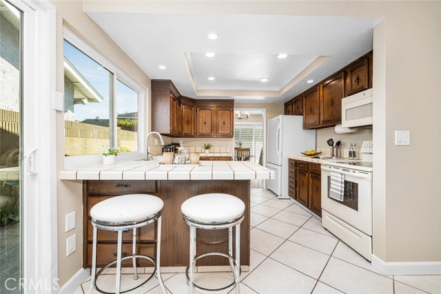 Detail Gallery Image 22 of 74 For 11348 Barbi Ln, Los Alamitos,  CA 90720 - 4 Beds | 2/1 Baths