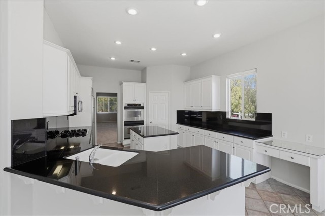 Detail Gallery Image 25 of 61 For 9849 Meadowood, Rancho Cucamonga,  CA 91737 - 4 Beds | 2/1 Baths