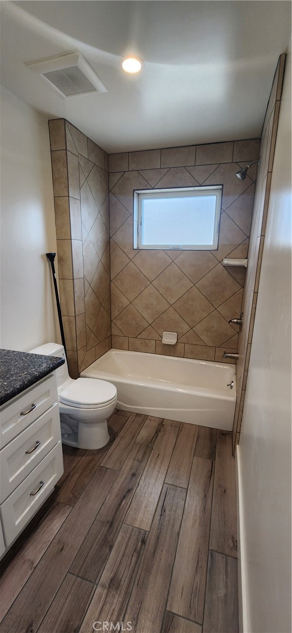 Detail Gallery Image 4 of 12 For 3767 Artesia Blvd., Torrance,  CA 90504 - 2 Beds | 2 Baths