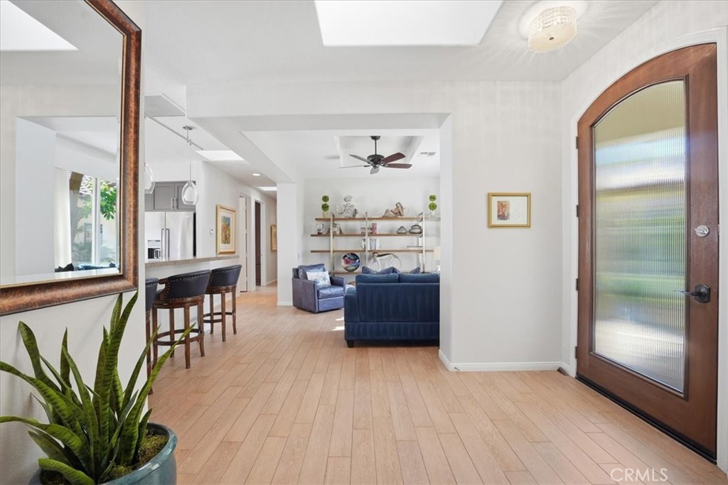 MLS #OC25246393 image #5