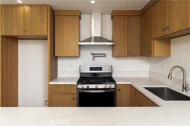 Detail Gallery Image 4 of 15 For 8326 Greenpoint, Riverside,  CA 92503 - 3 Beds | 2 Baths