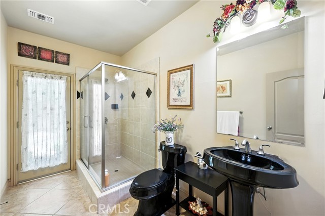 Detail Gallery Image 33 of 60 For 13204 Michaelangelo Dr, Bakersfield,  CA 93314 - 5 Beds | 3 Baths