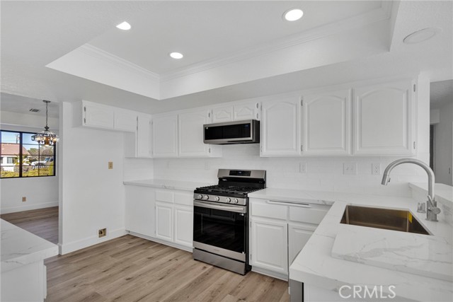 Detail Gallery Image 11 of 58 For 13027 Quapaw, Apple Valley,  CA 92308 - 4 Beds | 3/1 Baths