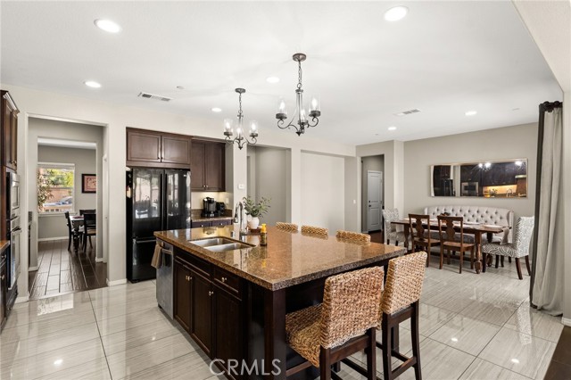 Detail Gallery Image 11 of 42 For 35069 Painted Rock, Winchester,  CA 92596 - 4 Beds | 3 Baths