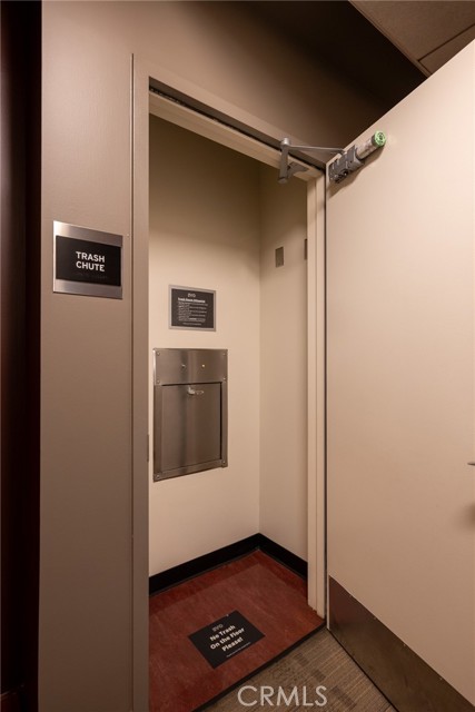 1155 South Grand Avenue, Los Angeles CA: https://media.crmls.org/medias/6d840480-968b-4537-9d09-9514dc2a96ea.jpg