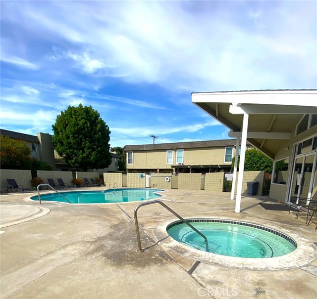 Detail Gallery Image 41 of 46 For 1582 Mitchell, Tustin,  CA 92780 - 2 Beds | 2/1 Baths