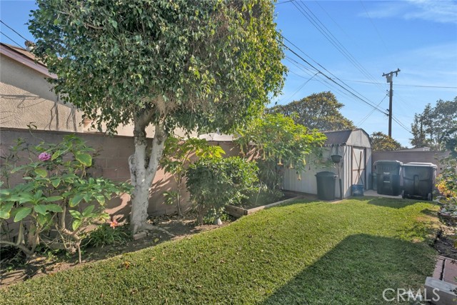 13406 Lancelot Avenue, Norwalk CA: https://media.crmls.org/medias/6d845fd9-5a9e-4937-ada5-2da82fb94452.jpg