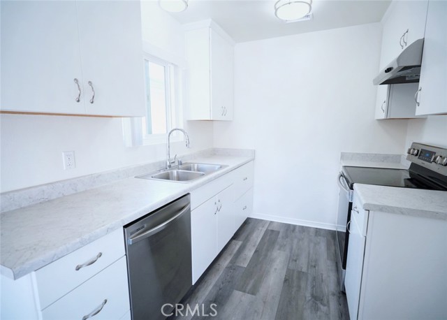 21712 Brookhurst Street, Huntington Beach CA: https://media.crmls.org/medias/6d84bad2-48f6-434b-8e99-e46cd25383d7.jpg