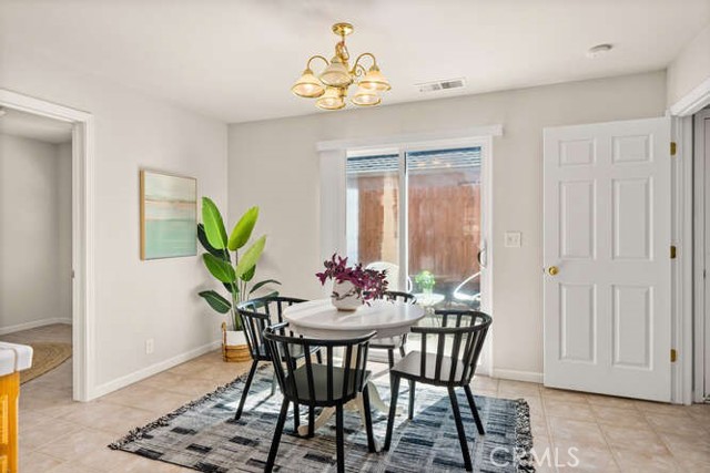 Detail Gallery Image 8 of 22 For 1105 Admiral Lane, Chico,  CA 95926 - 3 Beds | 2 Baths