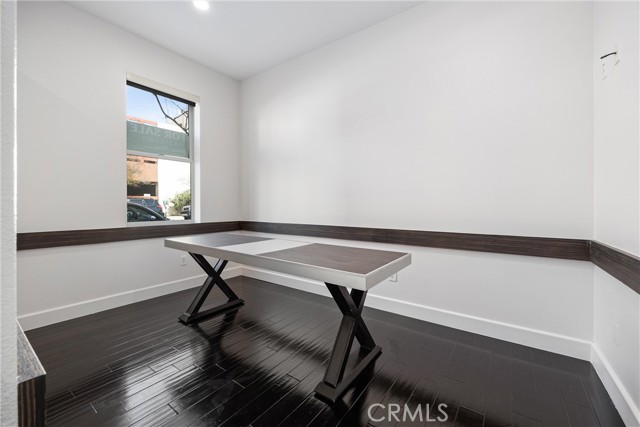 Detail Gallery Image 19 of 45 For 190 W 3rd St, Santa Ana,  CA 92701 - 3 Beds | 2/1 Baths