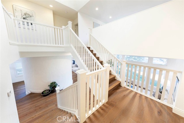 Detail Gallery Image 32 of 56 For 16 Lucerne, Newport Beach,  CA 92660 - 4 Beds | 3/1 Baths