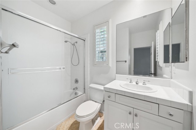 Detail Gallery Image 21 of 23 For 236 Terra Cotta, Irvine,  CA 92603 - 3 Beds | 2/1 Baths