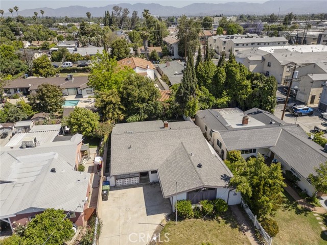 Detail Gallery Image 7 of 33 For 13727 Leadwell St, Van Nuys,  CA 91405 - 3 Beds | 1/1 Baths