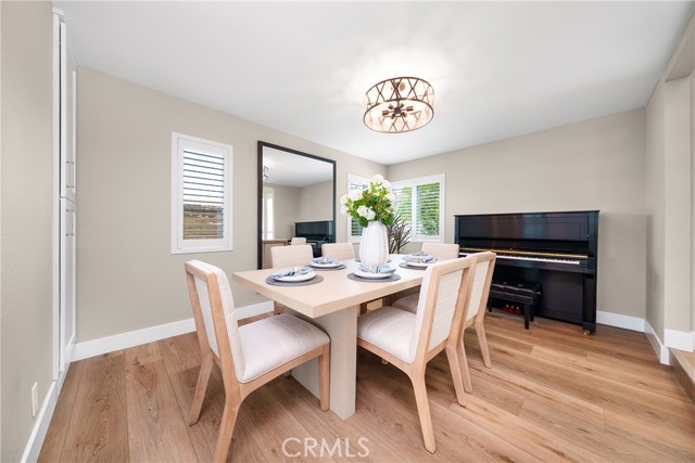 6691 E Smokewood Circle, Anaheim CA: https://media.crmls.org/medias/6d89d03a-390f-4e56-a115-d7700b2c83c4.jpg