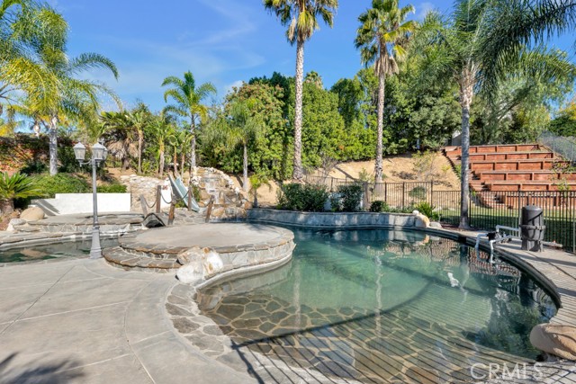 Detail Gallery Image 17 of 27 For 5853 Spirit Lake Ct, Simi Valley,  CA 93063 - 4 Beds | 3/1 Baths