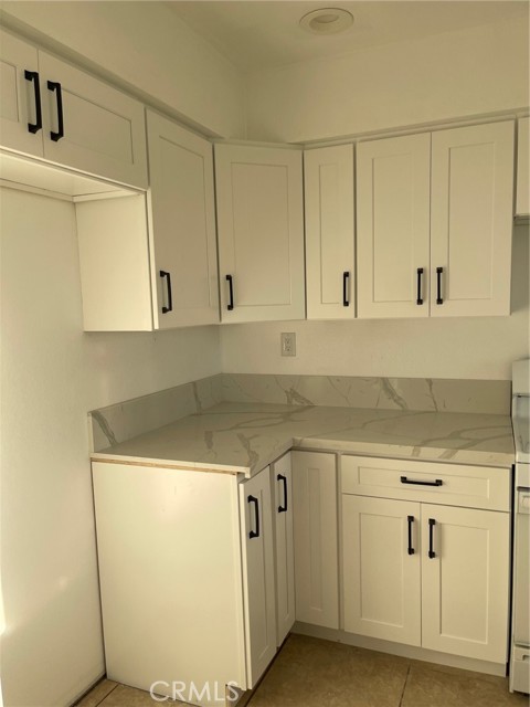 Detail Gallery Image 6 of 17 For 738 Verona Ave, San Jacinto,  CA 92583 - 2 Beds | 2 Baths