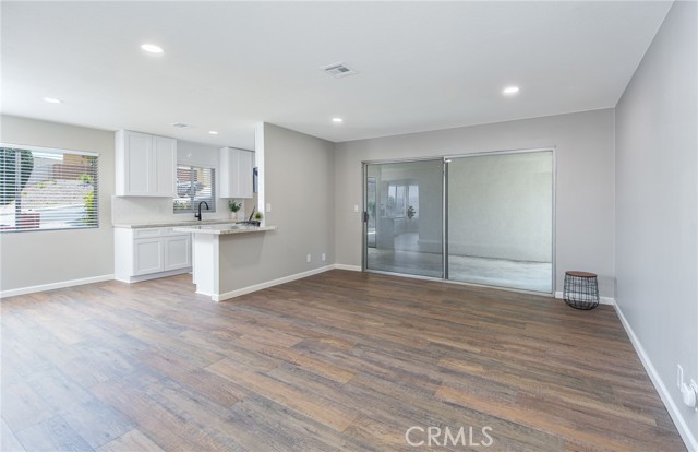 15195 Kingsway Drive, Lake Elsinore CA: https://media.crmls.org/medias/6d8a4033-390e-4a79-a4ae-bac528315551.jpg