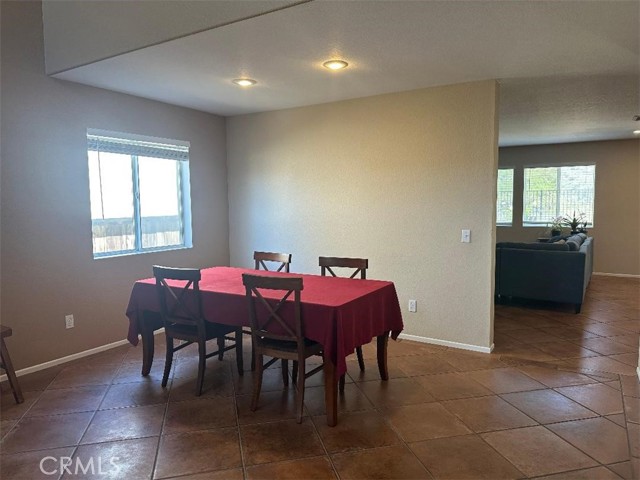 33667 Abbey Road, Temecula CA: https://media.crmls.org/medias/6d8acfaa-5ca4-46a7-817b-52460e003259.jpg