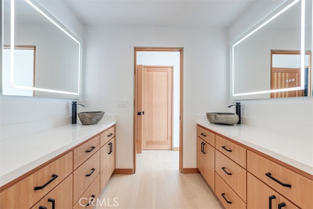 Detail Gallery Image 32 of 54 For 3932 Ocean Drive, Oxnard,  CA 93035 - 3 Beds | 2/1 Baths