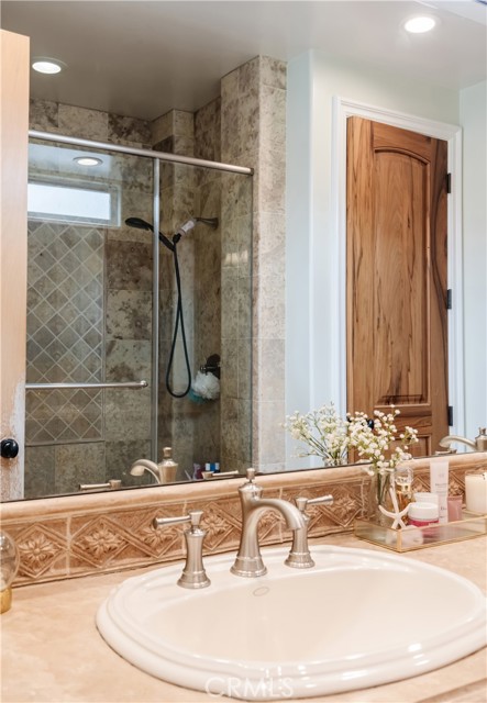 351 30th Street, Hermosa Beach, California 90254, 4 Bedrooms Bedrooms, ,3 BathroomsBathrooms,Residential,For Sale,30th,SB25124501