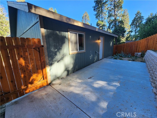 Detail Gallery Image 7 of 40 For 23513 Lake Dr, Crestline,  CA 92325 - 2 Beds | 2 Baths