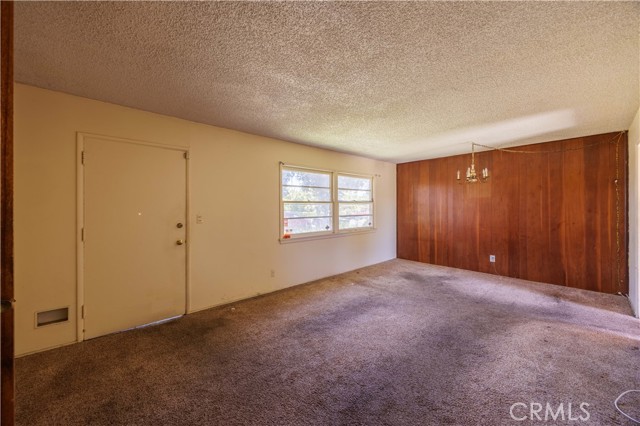 Detail Gallery Image 4 of 15 For 2122 Magnolia Ave, Santa Ana,  CA 92707 - 3 Beds | 1 Baths