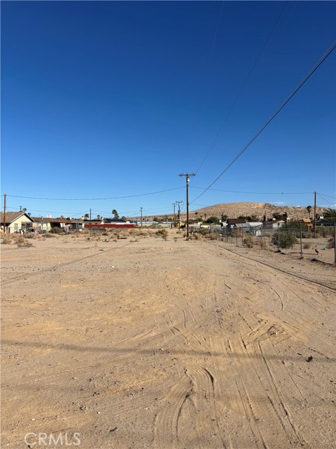 Detail Gallery Image 5 of 10 For 1 Flying H Rd, Twentynine Palms,  CA 92277 - – Beds | – Baths