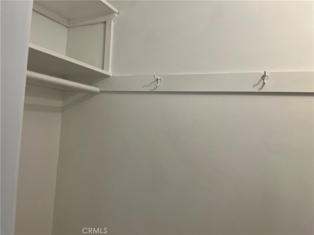 https://media.crmls.org/medias/6d8e1721-bb62-47ba-af63-892cd0981eac.jpg?preset=X-Large