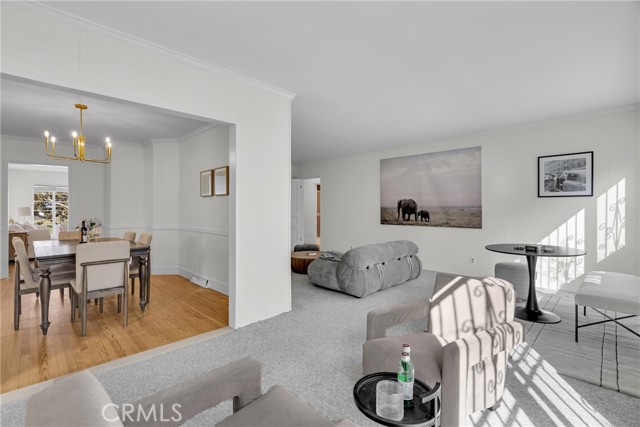 5248 Parkglen Avenue, Los Angeles CA: https://media.crmls.org/medias/6d8f9b27-618d-4655-bad5-568356fea386.jpg