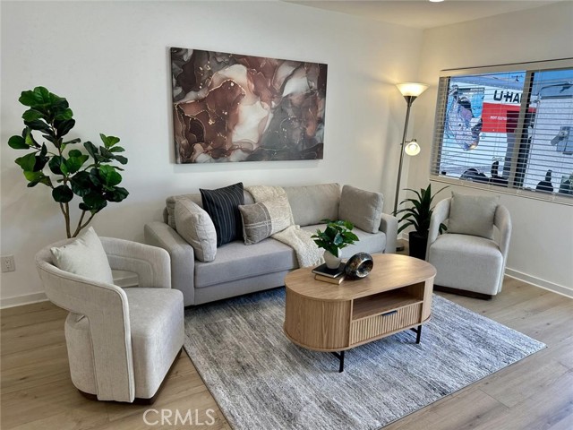 Detail Gallery Image 6 of 21 For 1080 Driftwood Cir, Placentia,  CA 92870 - 2 Beds | 1 Baths